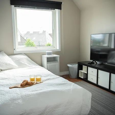 Apartamento Spacious Apt, Big Roof Terrace, Free Parking Stavanger