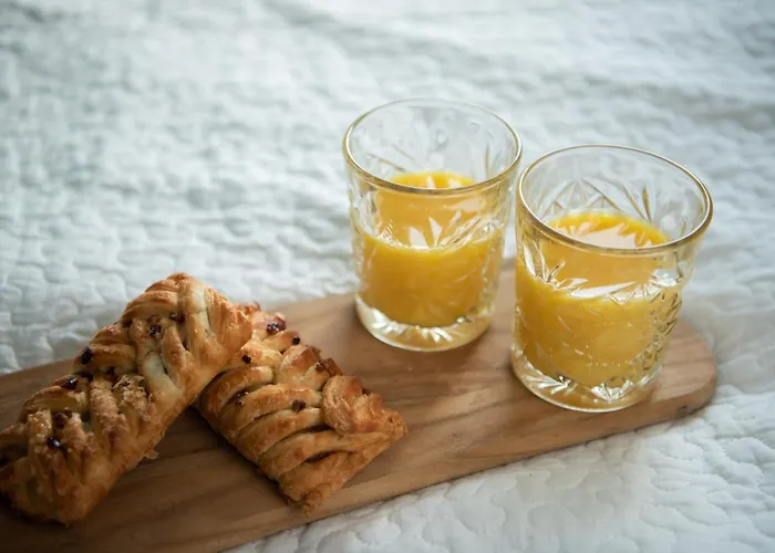 Spacious Apt, Big Roof Terrace, Free Parking Apartament