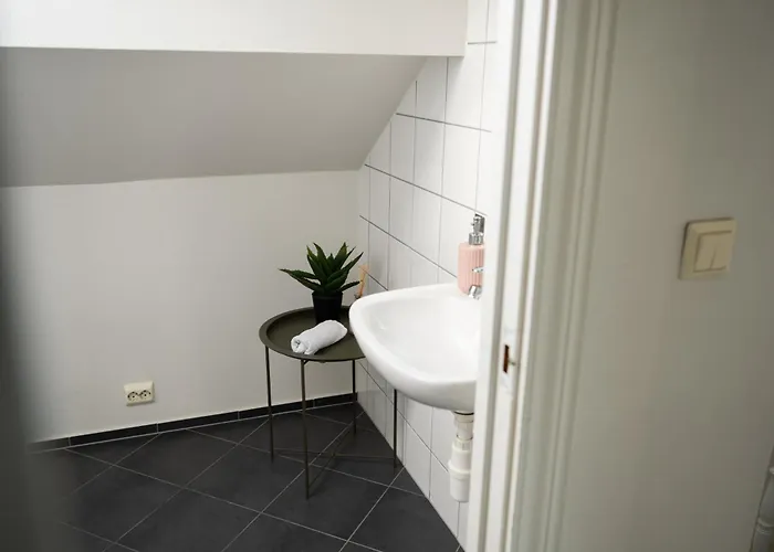 Spacious Apt, Big Roof Terrace, Free Parking Apartament *
