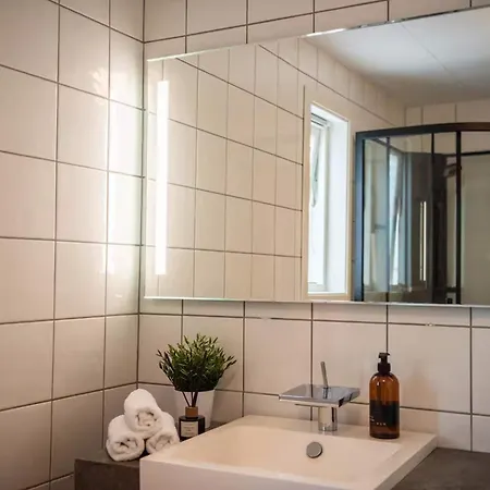 Spacious Apt, Big Roof Terrace, Free Parking Appartamento *