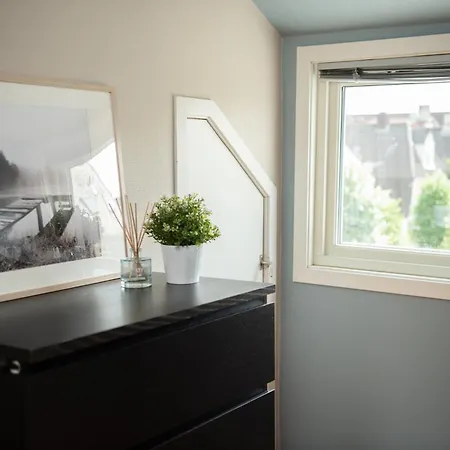 Spacious Apt, Big Roof Terrace, Free Parking *